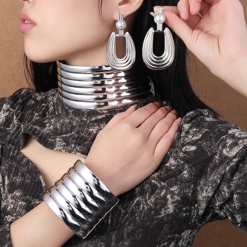Parure Racines argent portée — Cissey Clothing