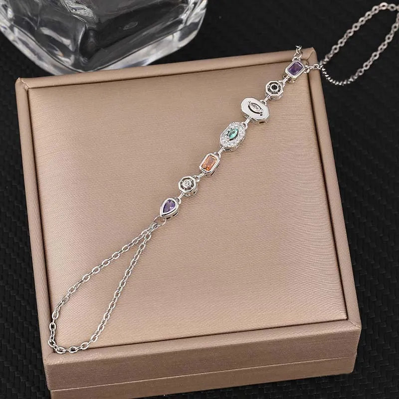 Bracelet Chaîne de Main Cristaux coloris argent — Cissey Clothing
