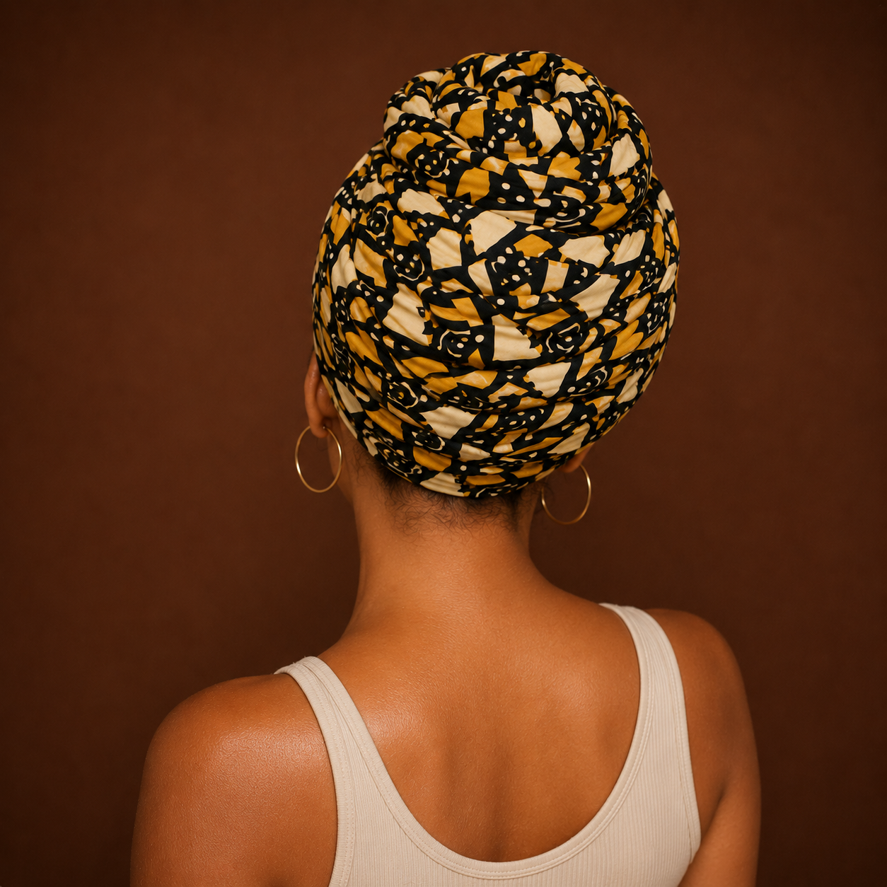 Turban Ankara Empress vue de dos pré-noué imprimé or noir — Cissey Clothing